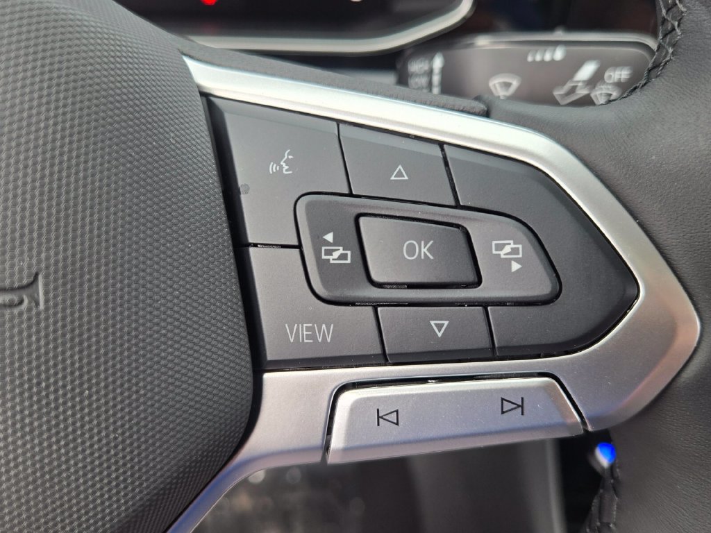 New 2027 Volkswagen Jetta SE FWD image 11