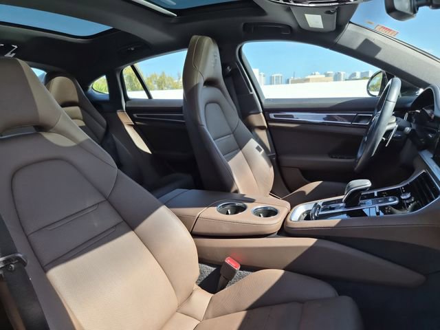 Used 2023 Porsche Panamera image 17