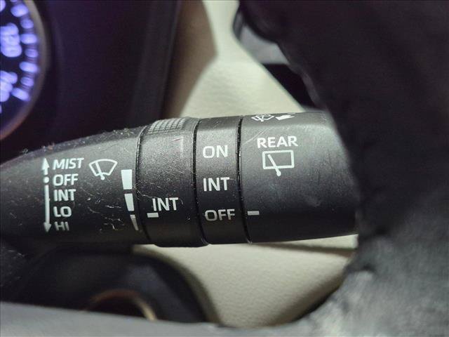Used 2021 Toyota RAV4 XLE Premium FWD image 17