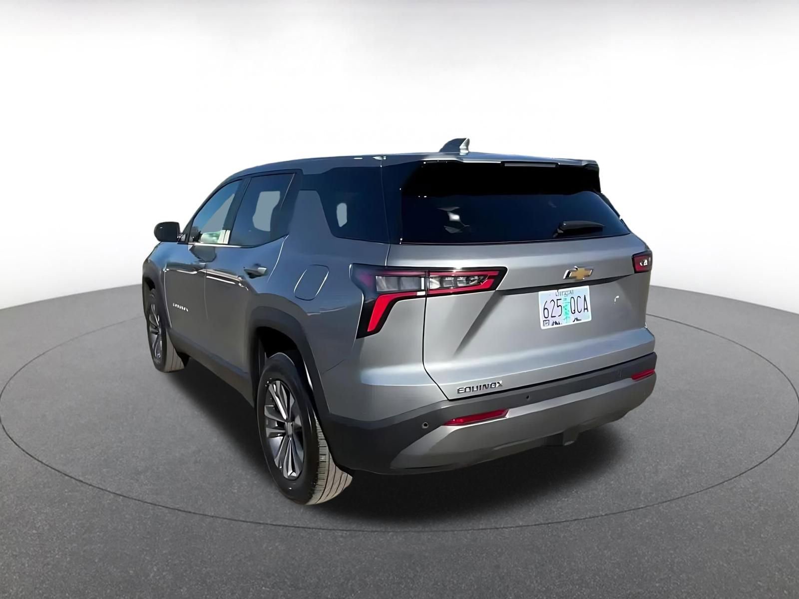 Used 2025 Chevrolet Equinox LT image 11