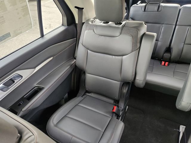 New 2026 Ford Explorer Active w/ Active Comfort Package AWD/4WD image 13
