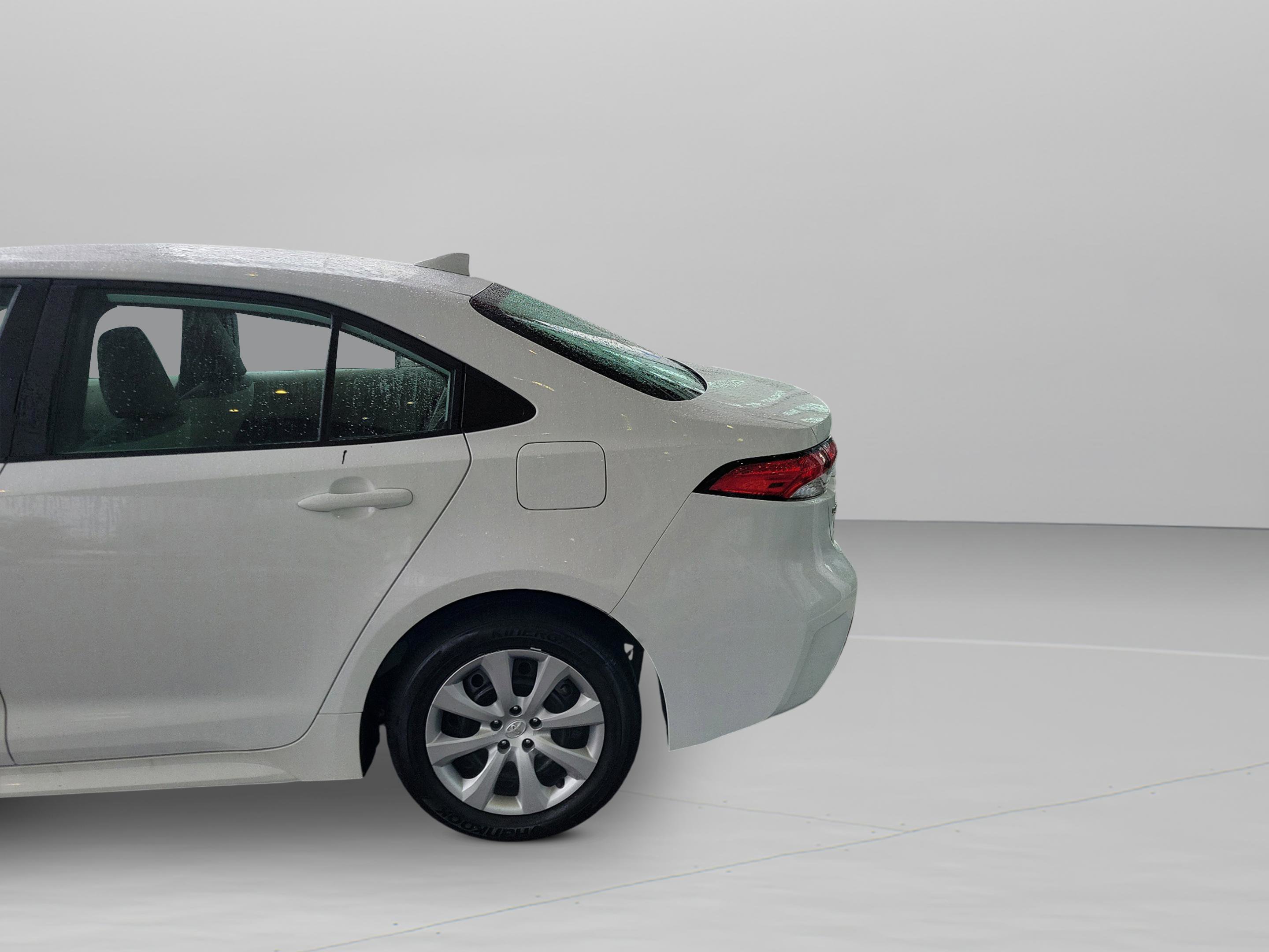 Used 2024 Toyota Corolla LE image 27