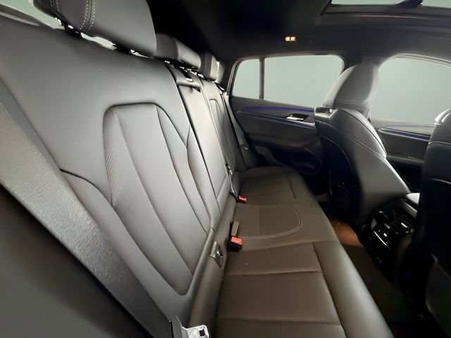 Used 2024 BMW X4 M40i w/ Premium Package image 38