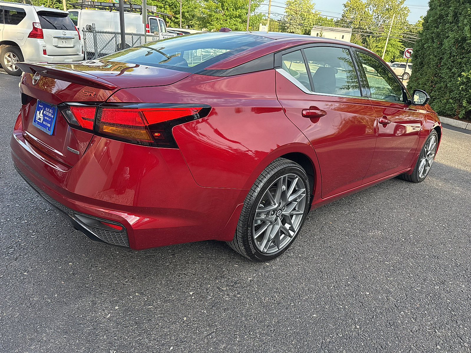 Used 2024 Nissan Altima 2.0 SR FWD image 5