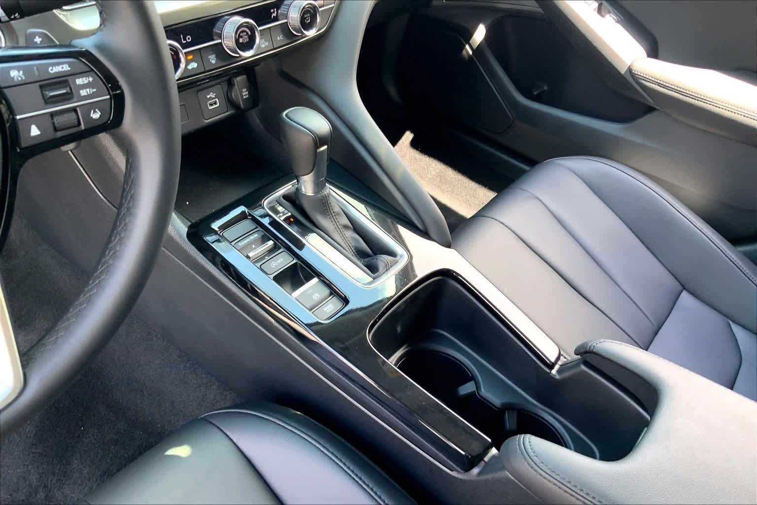 Used 2025 Acura Integra FWD image 16