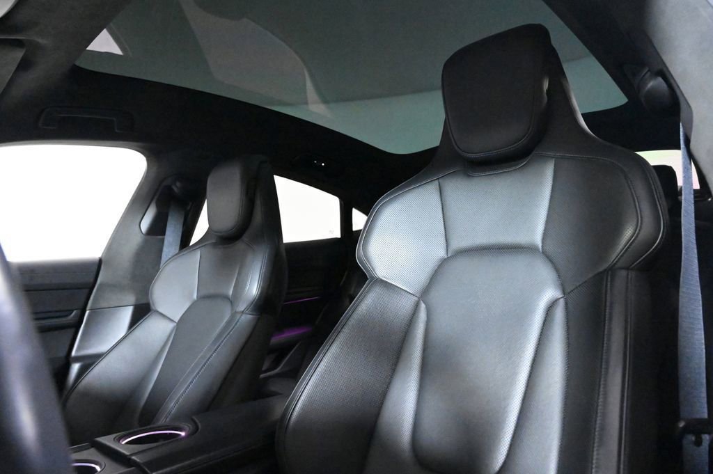 Certified 2022 Porsche Taycan GTS AWD/4WD image 5