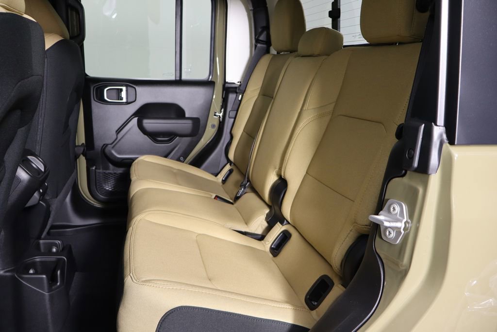New 2026 Jeep Gladiator Sport image 17