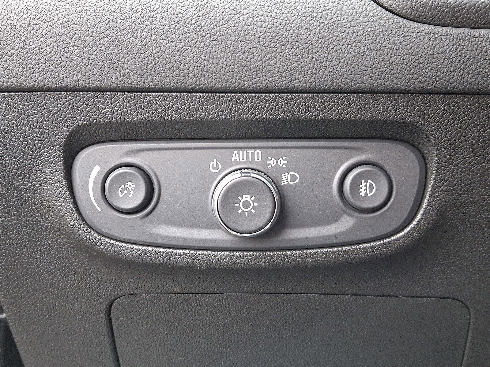 Used 2023 Buick Encore GX Preferred w/ Cold Weather Comfort Package image 23