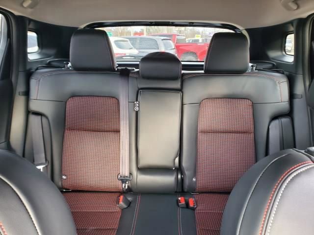 New 2026 Nissan Kicks SR w/ Cold Weather Package image 14