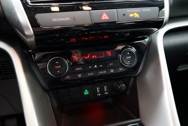 Used 2025 Mitsubishi Eclipse Cross SE image 37