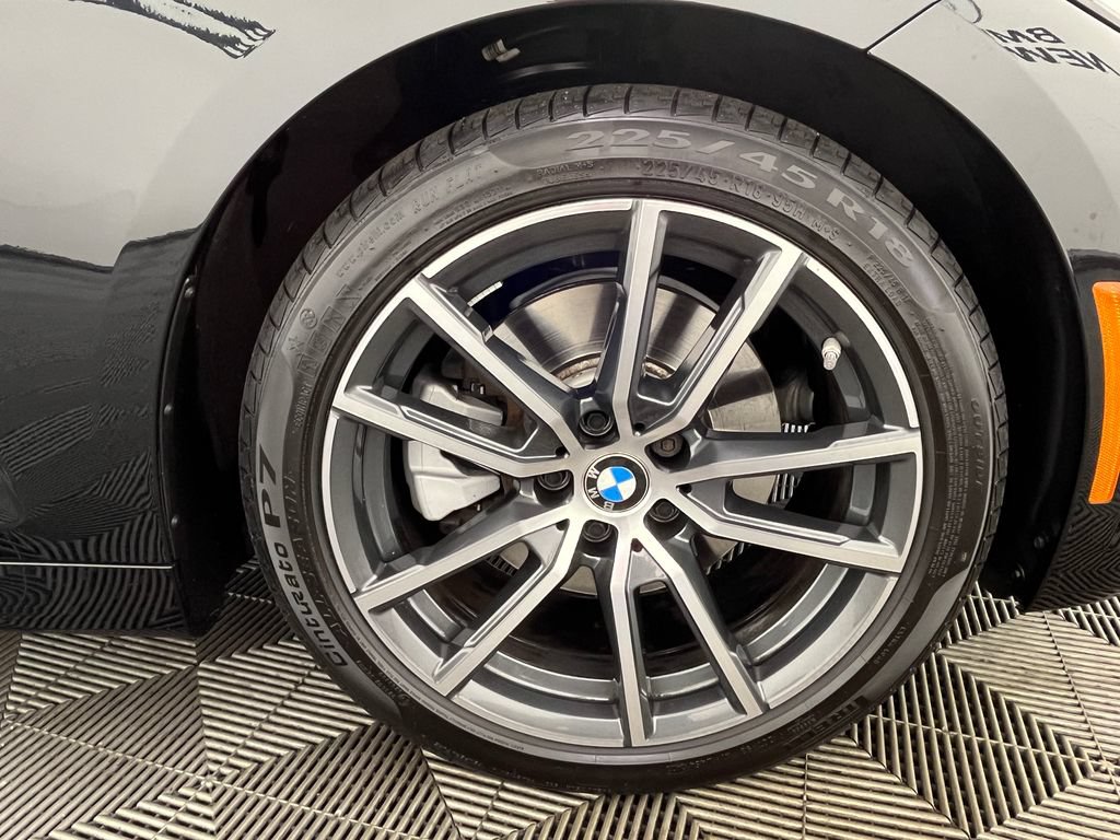Certified 2024 BMW 430i xDrive Coupe w/ Premium Package AWD/4WD image 17