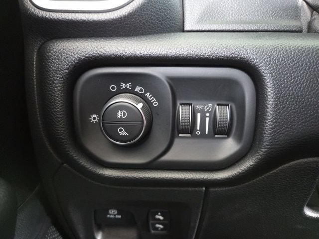 Used 2019 RAM 1500 Big Horn AWD/4WD image 47