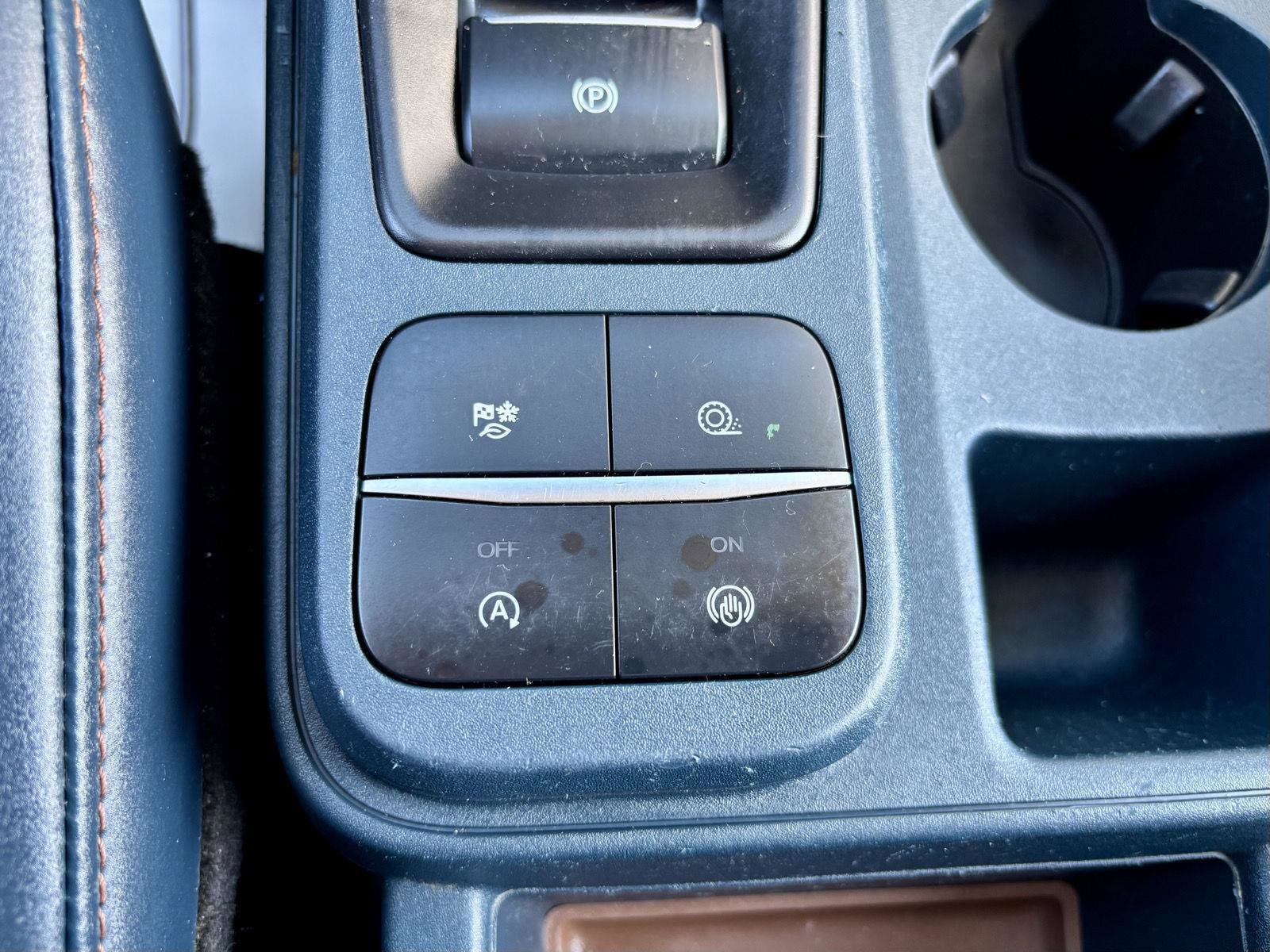 Used 2022 Ford Maverick Lariat w/ Equipment Group 500A Standard image 21