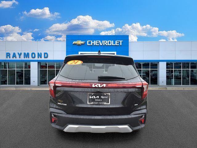 Certified 2024 Kia Seltos LX AWD/4WD image 5
