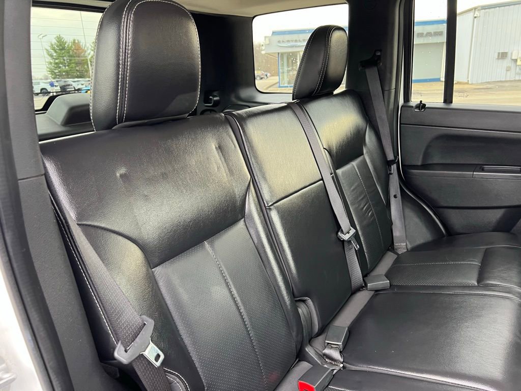 Used 2012 Jeep Liberty Sport image 15