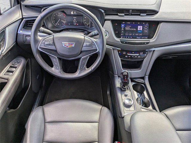 Certified 2025 Cadillac XT5 Premium Luxury image 17