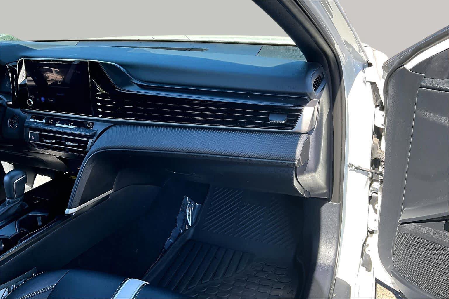 Certified 2025 Toyota Camry SE FWD image 18