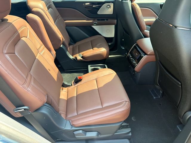 New 2026 Lincoln Aviator Reserve AWD/4WD image 15