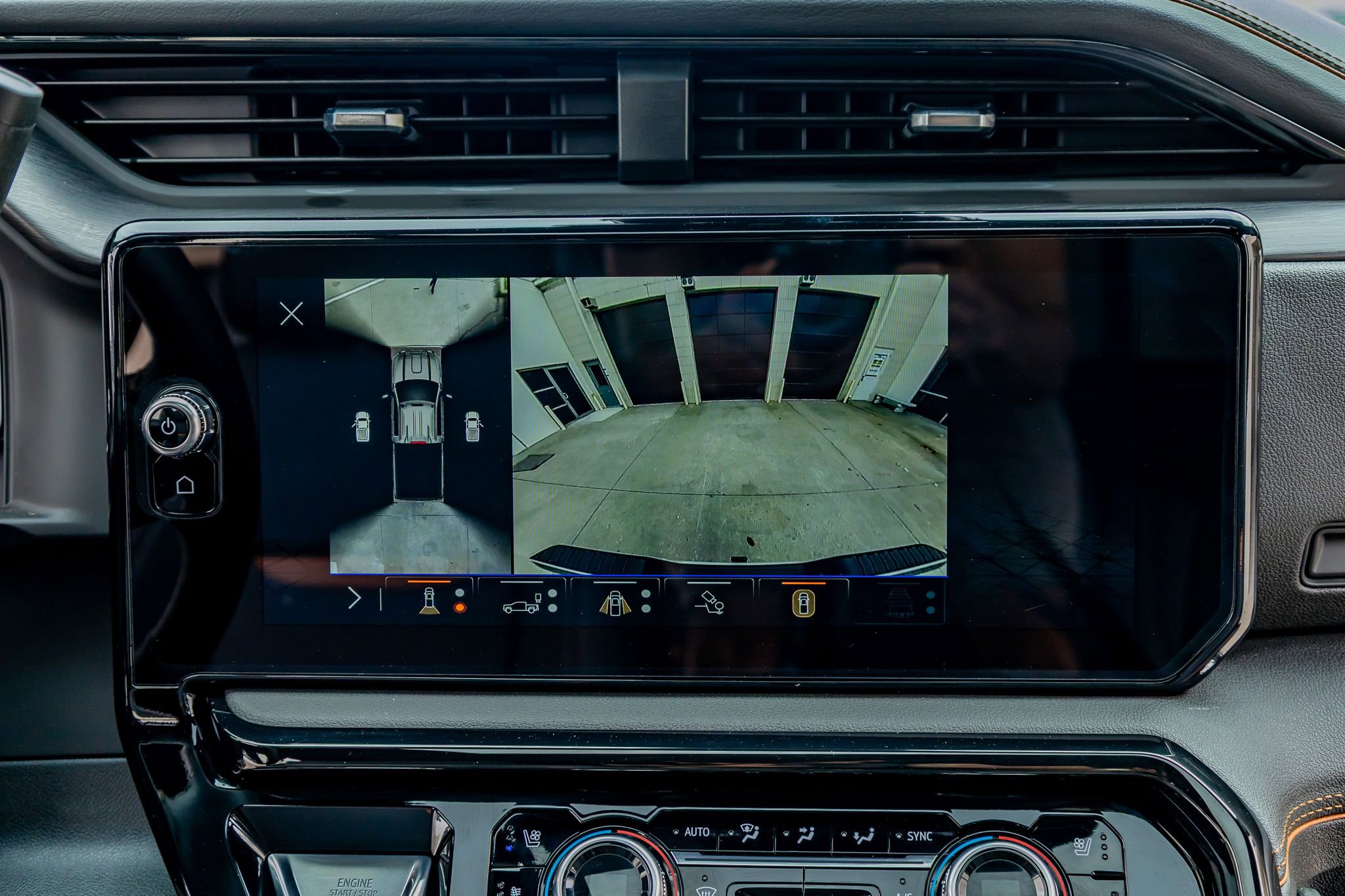 Used 2026 GMC Sierra 2500 AT4 w/ AT4 Premium Plus Package image 25