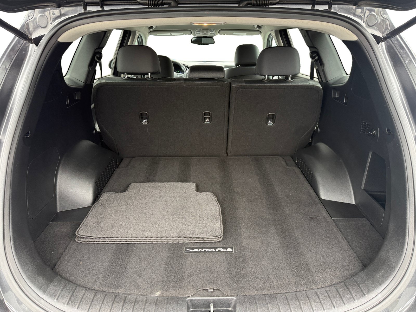 Used 2020 Hyundai Santa Fe SEL w/ Cargo Package FWD image 17