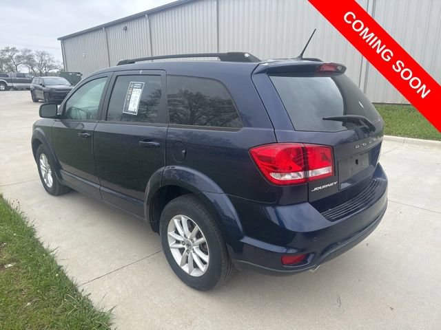 Used 2018 Dodge Journey SXT w/ Safe & Sound Group FWD image 2