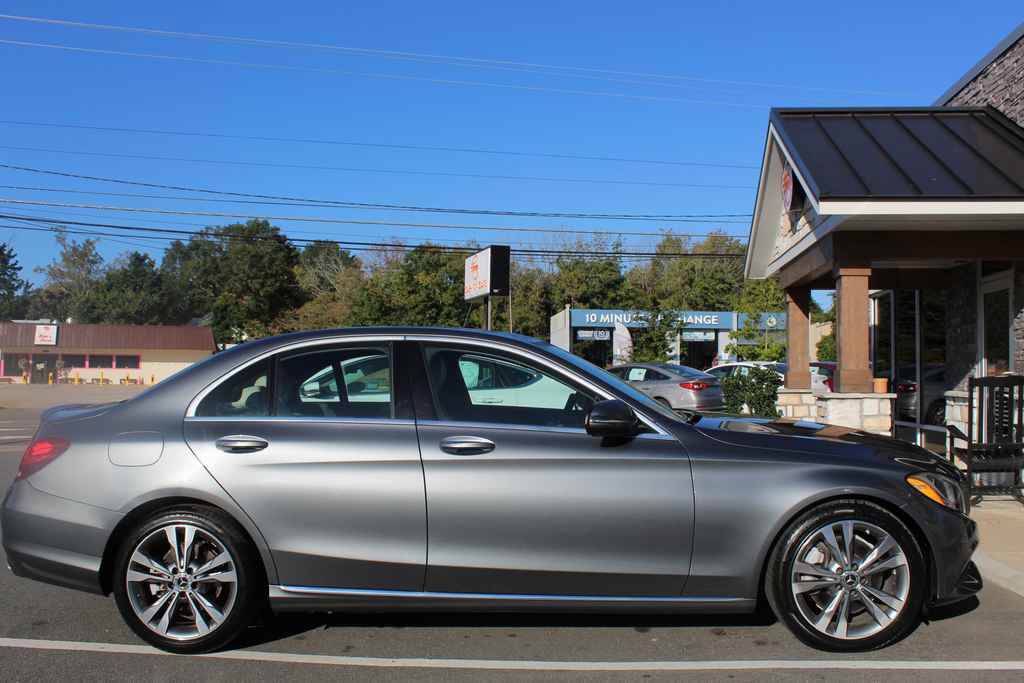 Used 2018 Mercedes-Benz C 300 Sedan image 4