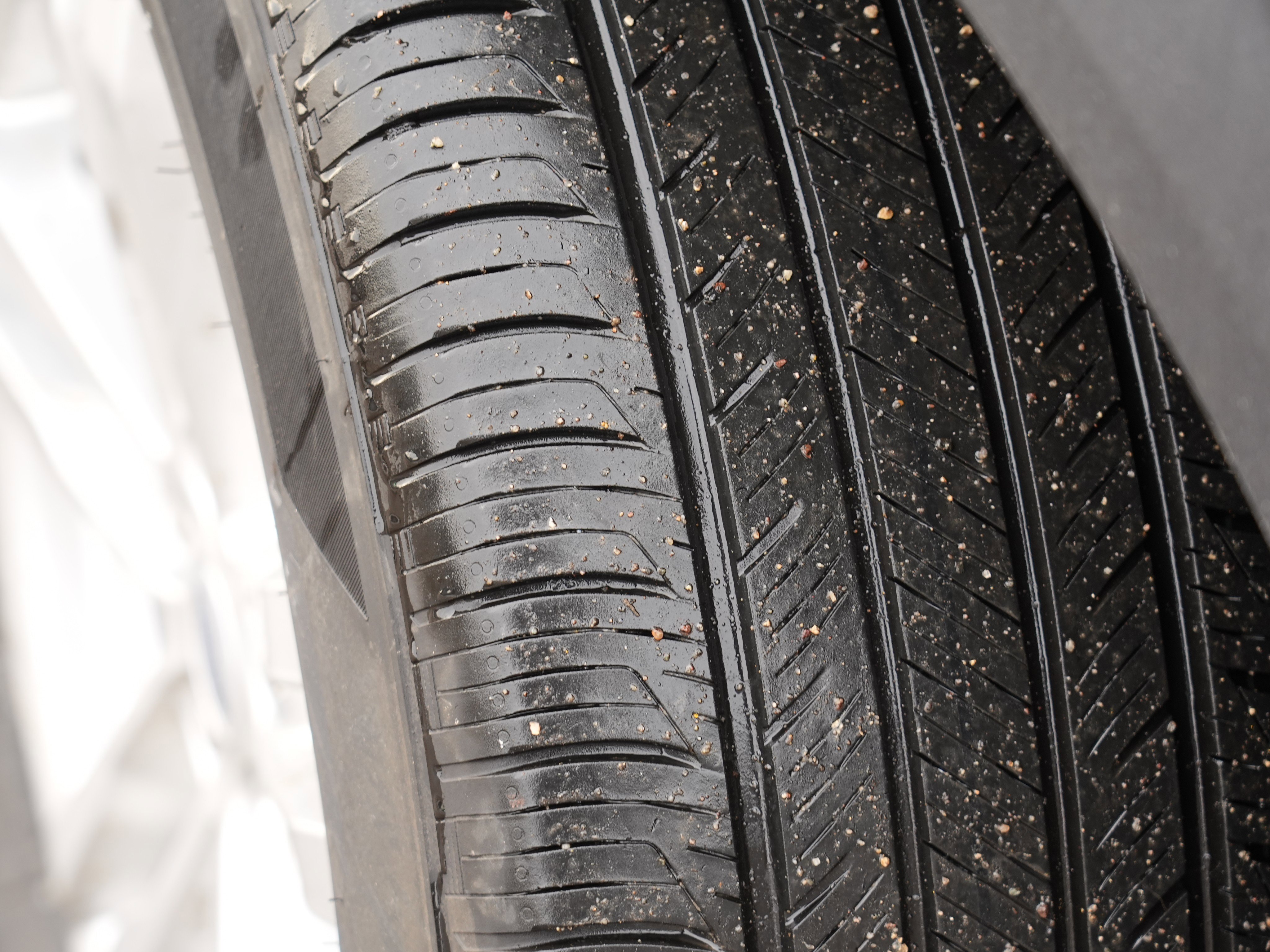 Used 2023 Ford Explorer XLT w/ Equipment Group 202A image 32