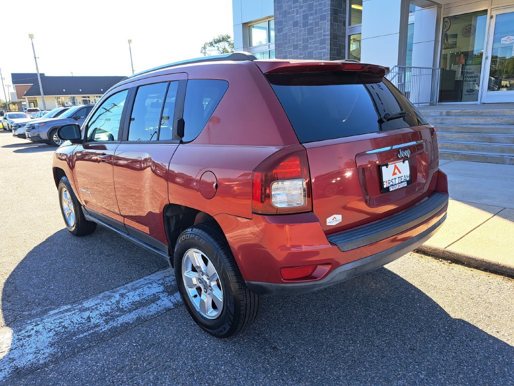 Used 2015 Jeep Compass Sport w/ Power Value Group FWD image 4