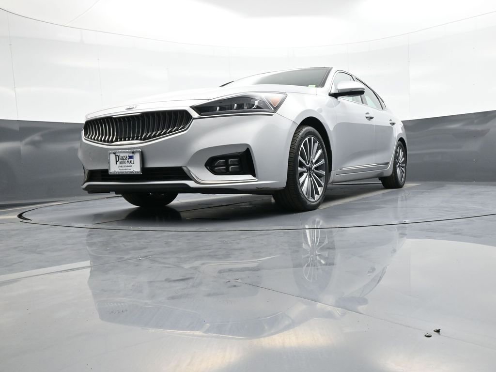 Certified 2017 Kia Cadenza Technology FWD image 25