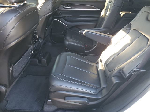 Used 2022 Jeep Grand Cherokee L Limited AWD/4WD image 11