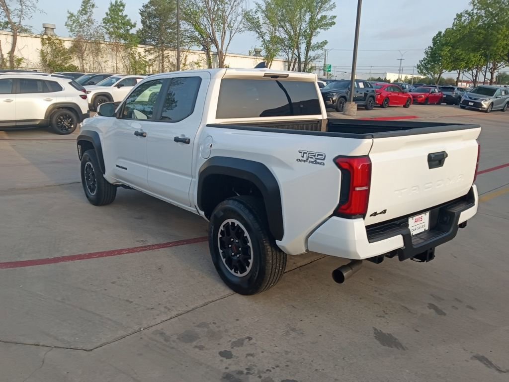 Used 2025 Toyota Tacoma TRD Off-Road AWD/4WD image 11
