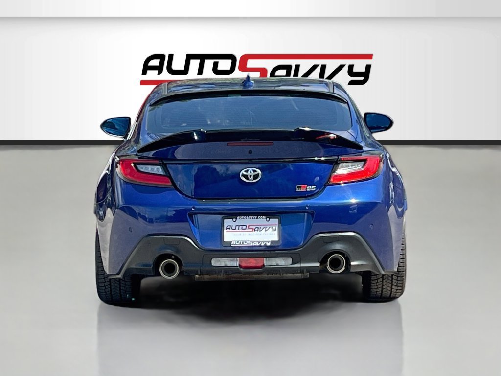 Used 2025 Toyota GR86 w/ ALL Weather Mat Package (TMS) RWD image 6