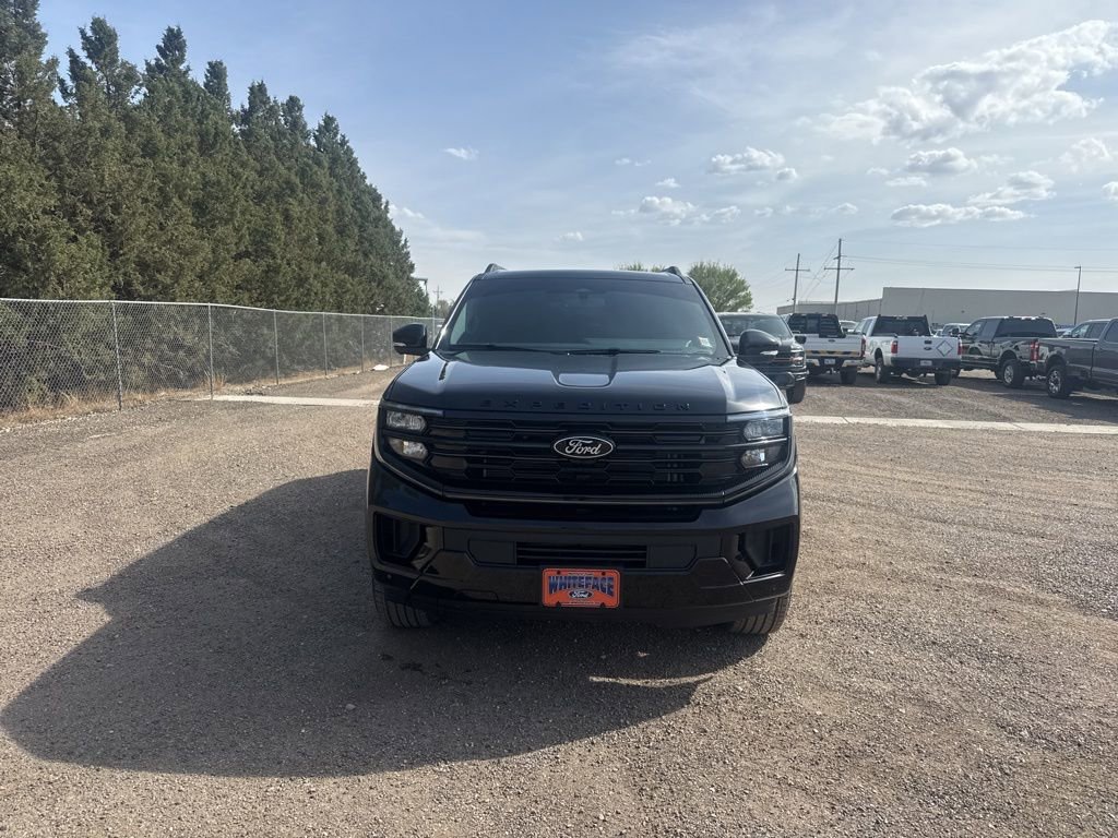Used 2025 Ford Expedition Max Platinum w/ Stealth Appearance Package image 9
