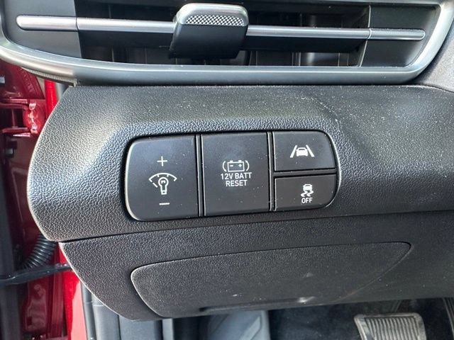 Used 2023 Hyundai Elantra Limited FWD image 25