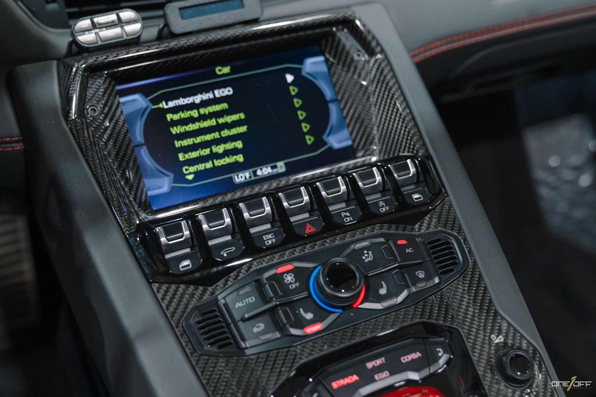 Used 2018 Lamborghini Aventador S image 37