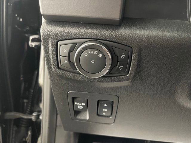 Used 2018 Ford F150 XLT w/ Equipment Group 302A Luxury AWD/4WD image 35