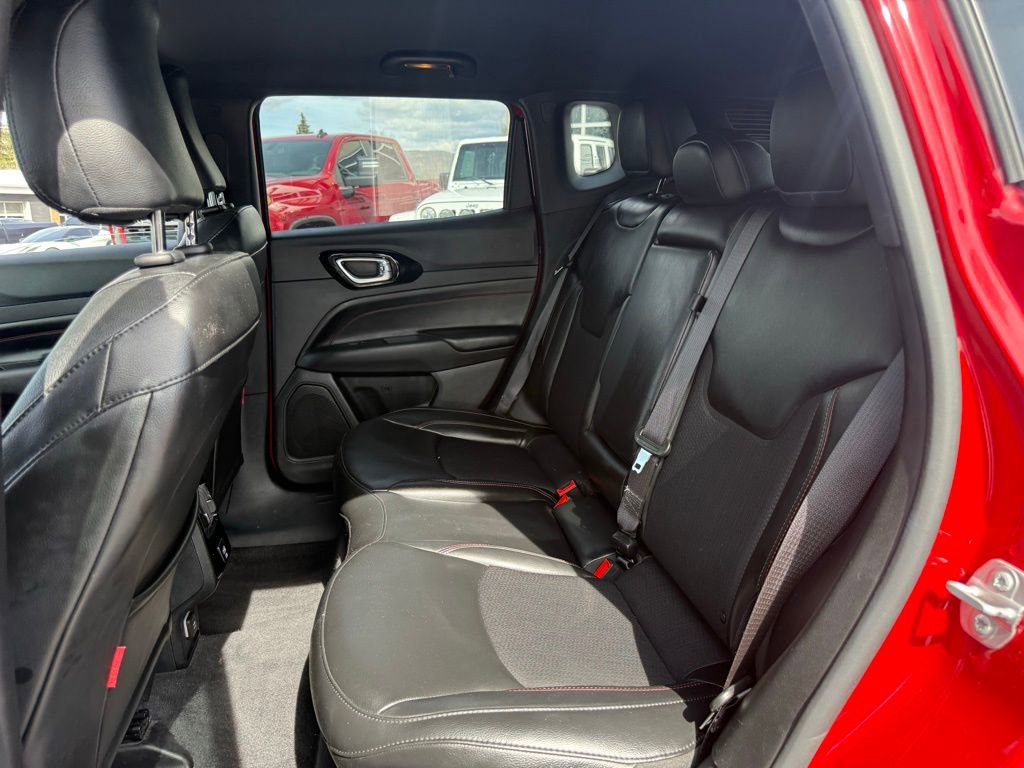 Used 2023 Jeep Compass Trailhawk AWD/4WD image 17
