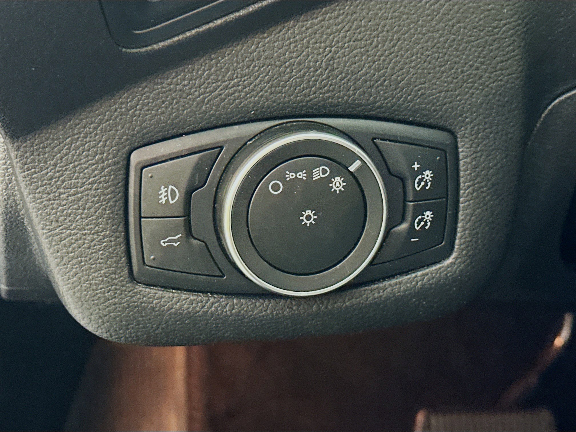 Used 2018 Ford Escape SE w/ SE Sync 3 Package image 17