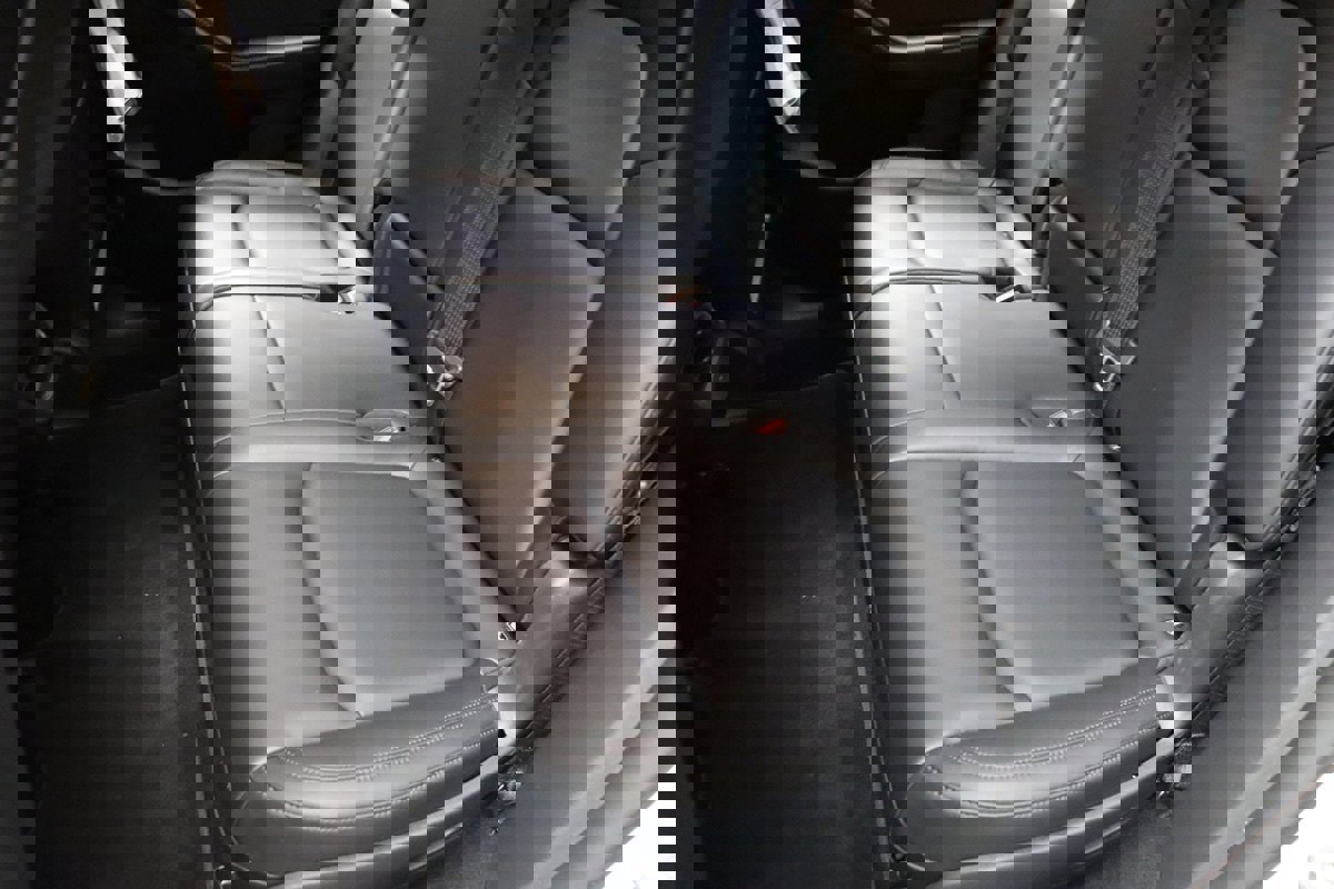 Used 2023 Tesla Model Y Long Range image 37