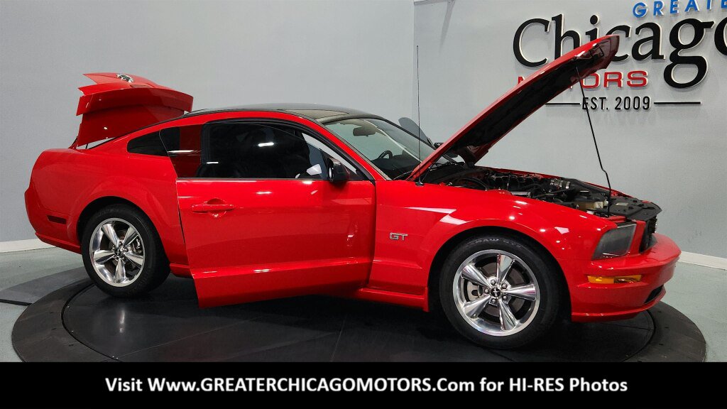 Used 2006 Ford Mustang GT RWD image 14