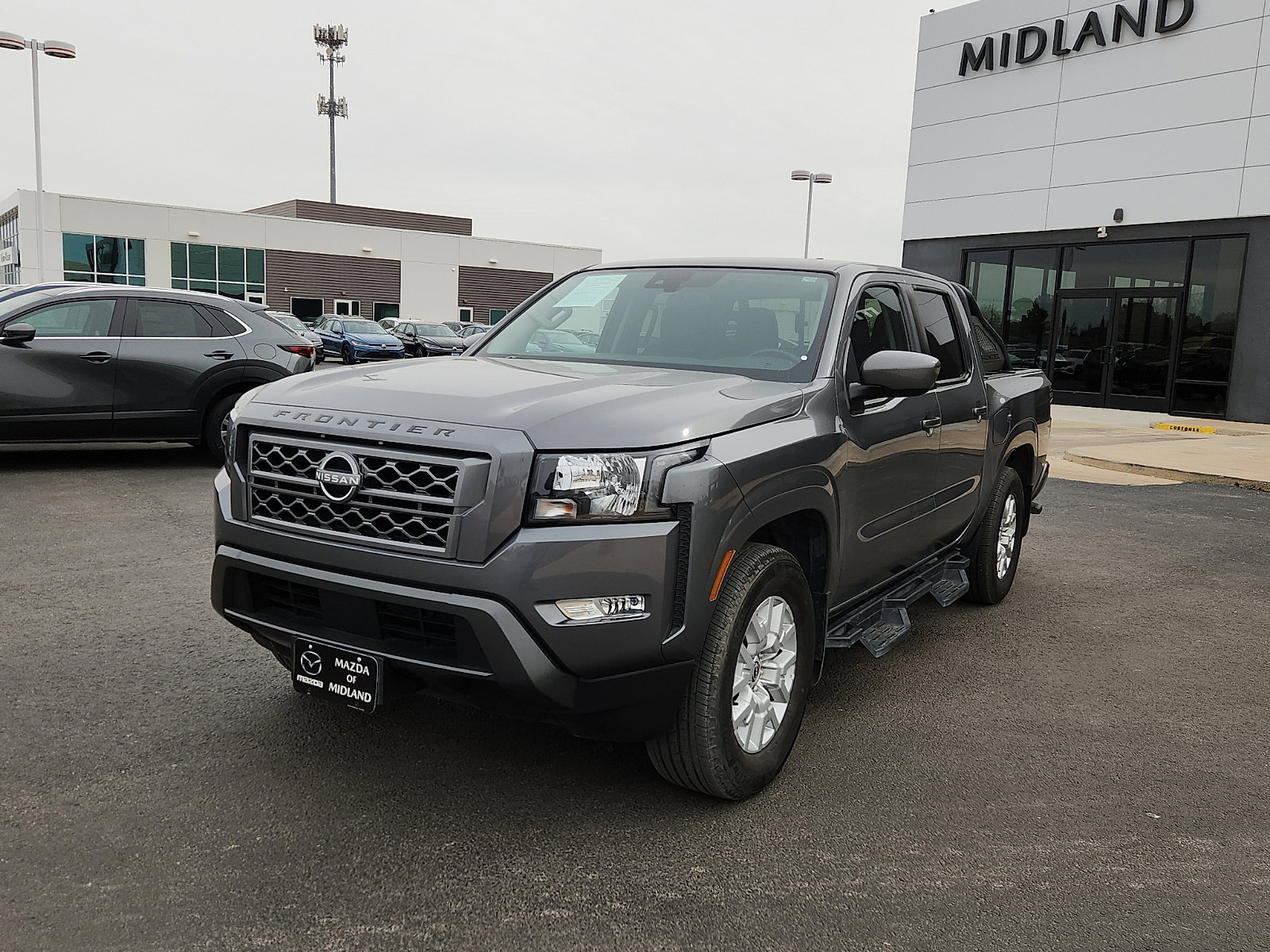 Used 2024 Nissan Frontier SV w/ SV Convenience Package image 3