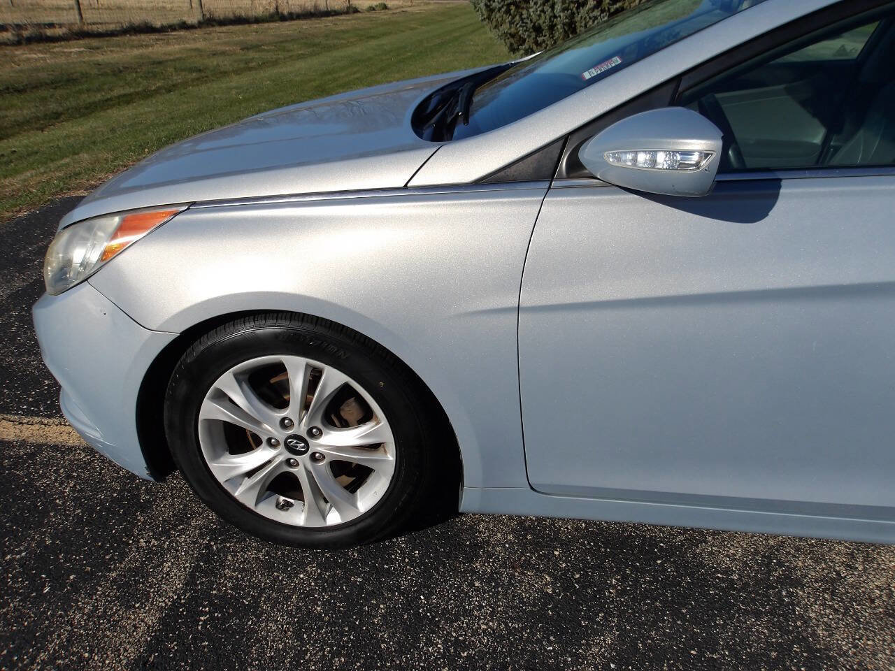 Used 2011 Hyundai Sonata Limited w/ Navigation Pkg 5 image 32