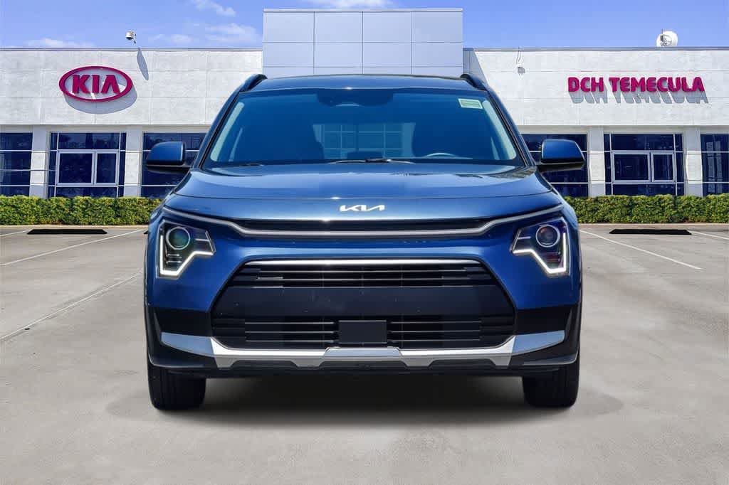 Certified 2023 Kia Niro EX FWD image 2