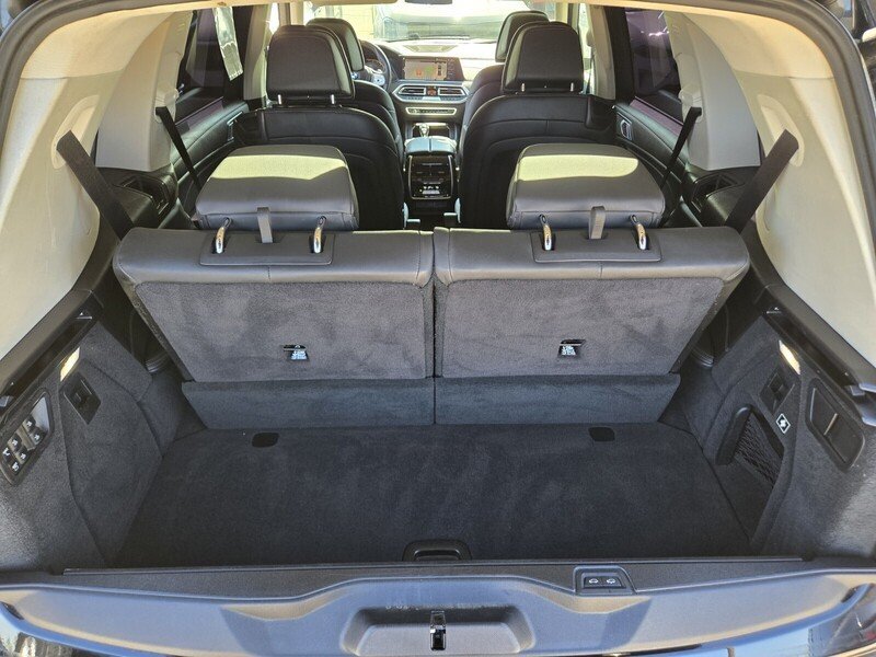 Used 2020 BMW X7 xDrive40i w/ Luxury Seating Package AWD/4WD image 14