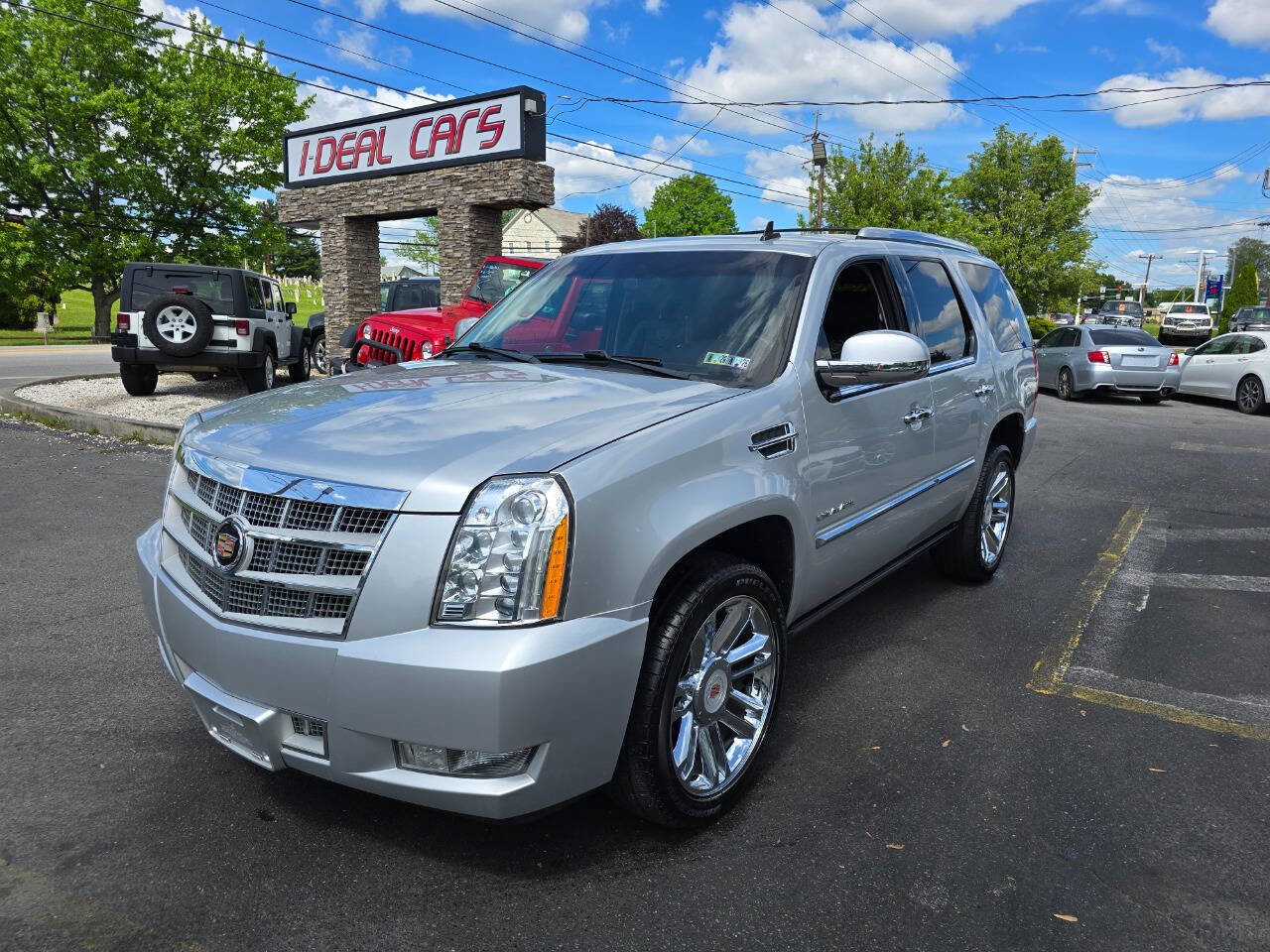 Used 2014 Cadillac Escalade Platinum image 7
