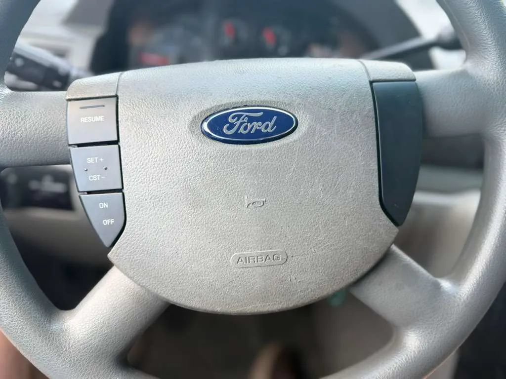 Used 2006 Ford Freestar SE FWD image 18
