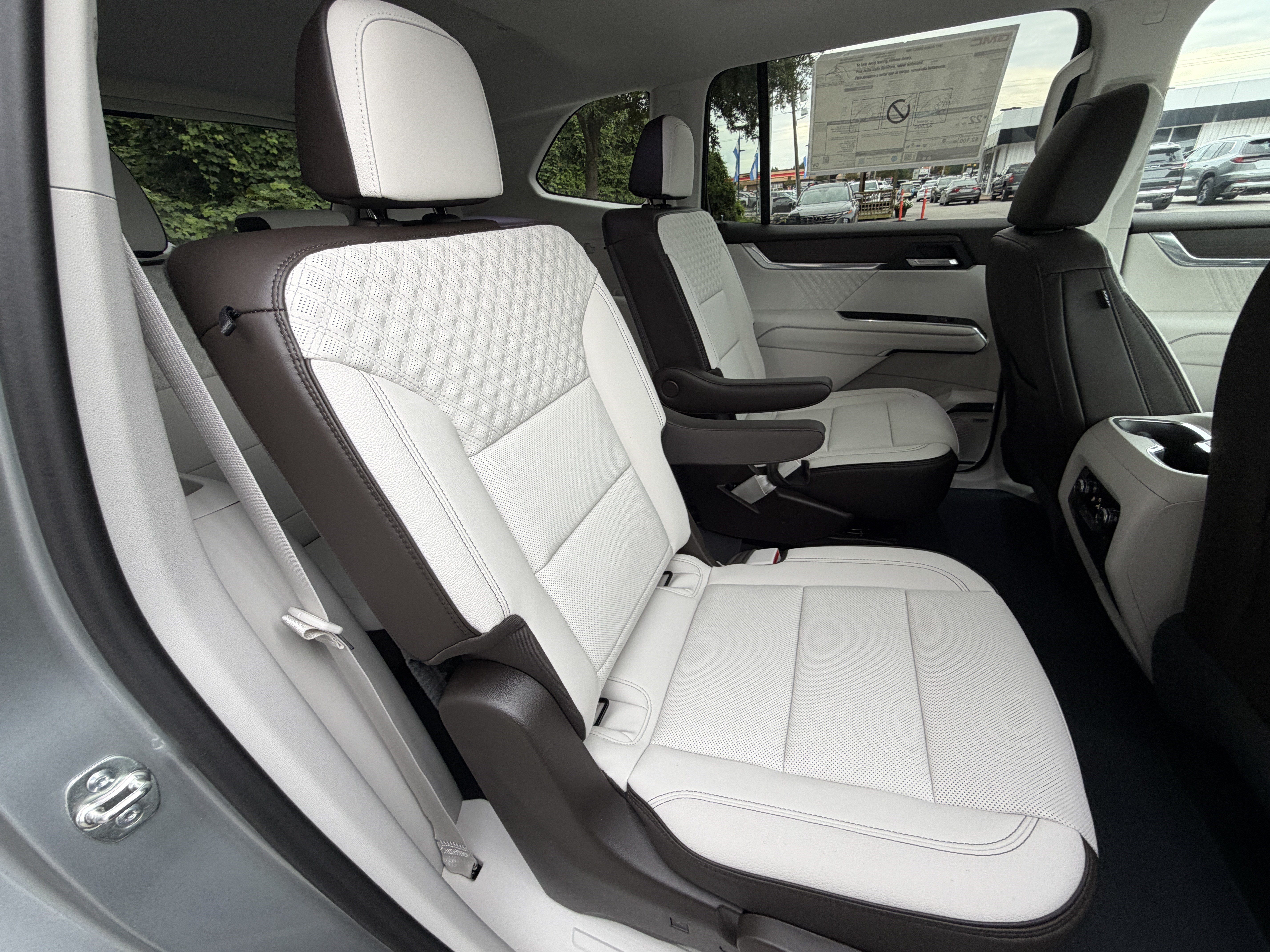 New 2027 GMC Acadia Denali w/ Denali Reserve Package FWD image 20