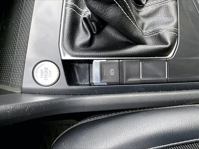 Used 2022 Volkswagen Taos SE image 24