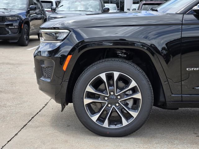 New 2025 Jeep Grand Cherokee L Overland w/ Advanced Protech Group III AWD/4WD image 6
