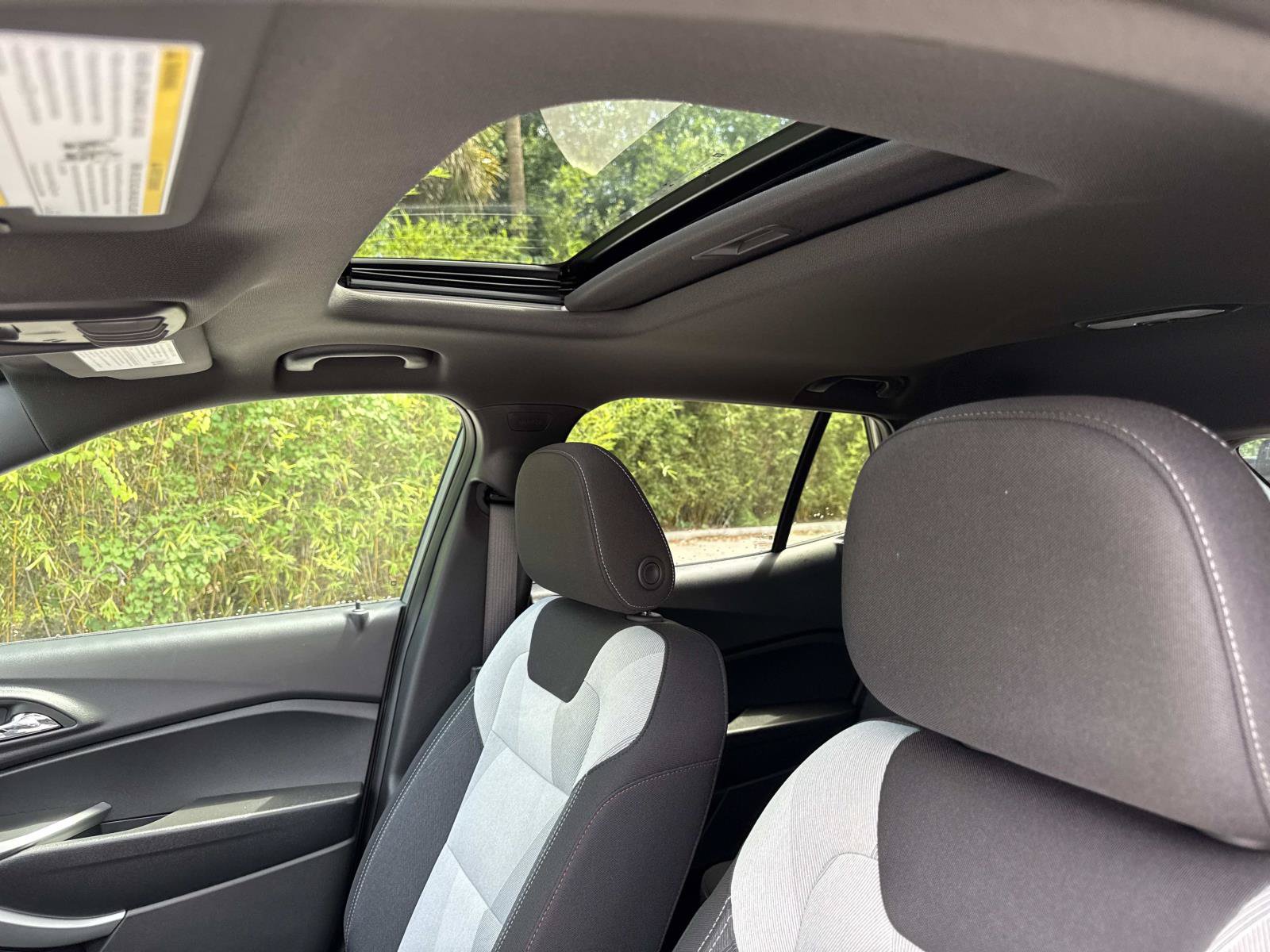 New 2026 Chevrolet Trax RS w/ Sunroof Package FWD image 22